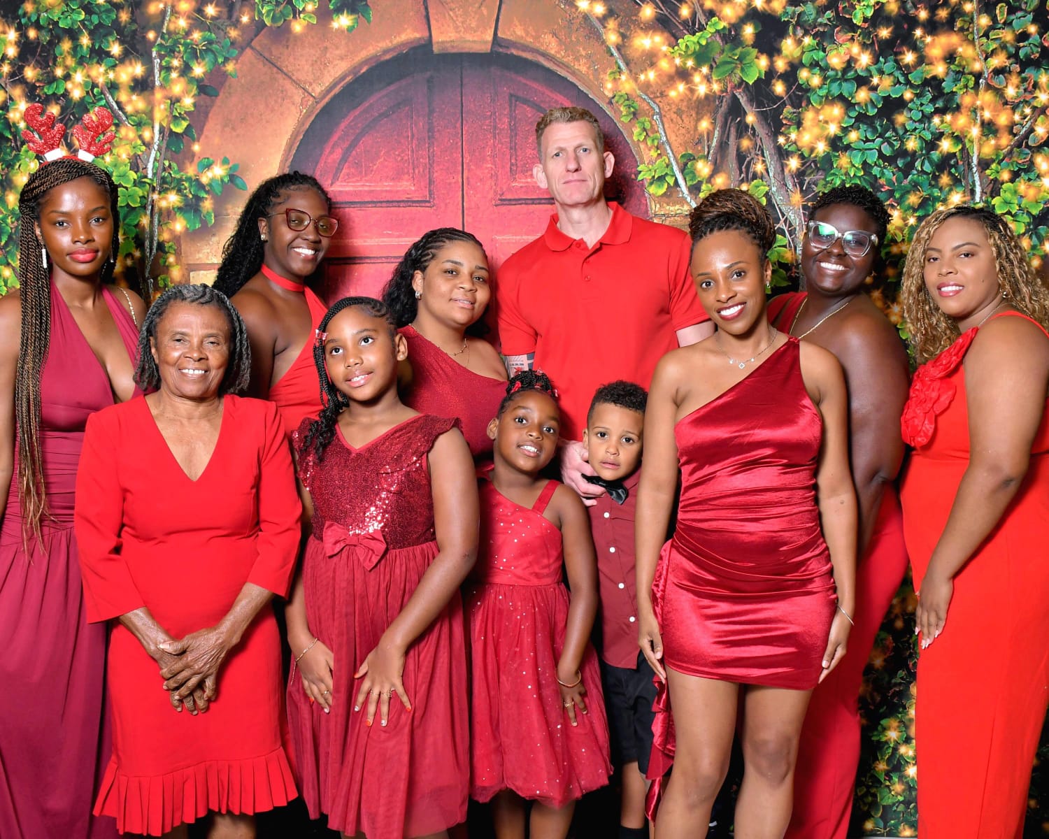 Sailing thru the Holidays 2025 — travel memory from a LenusTravels group trip
